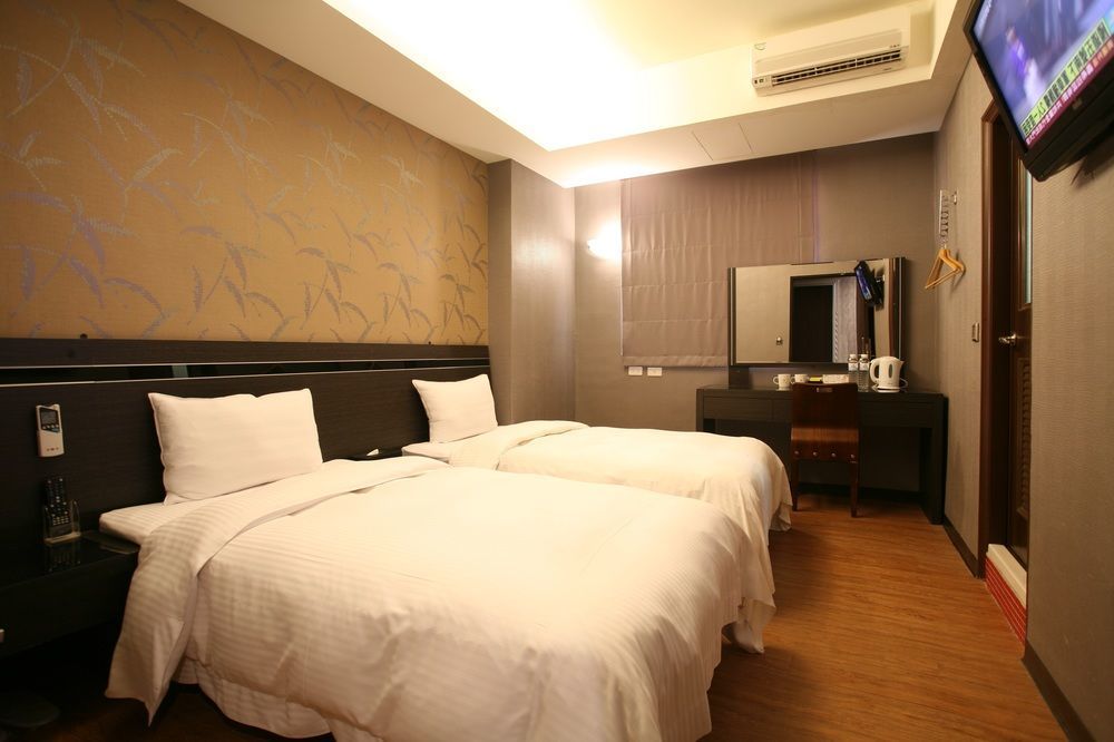 Military 75 Hotel Taichung Luaran gambar