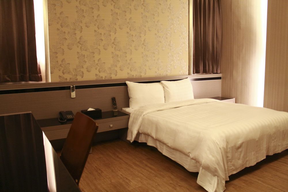 Military 75 Hotel Taichung Luaran gambar