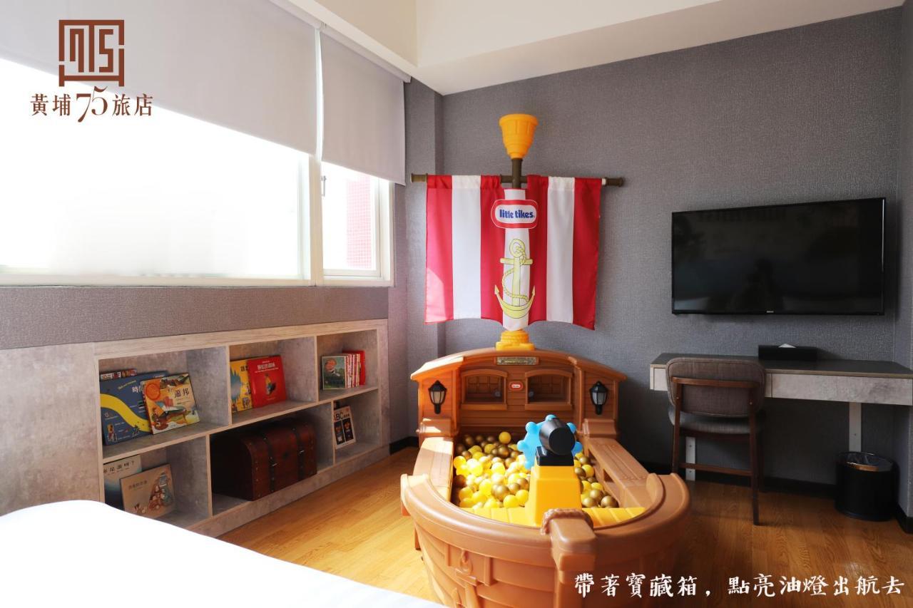 Military 75 Hotel Taichung Luaran gambar